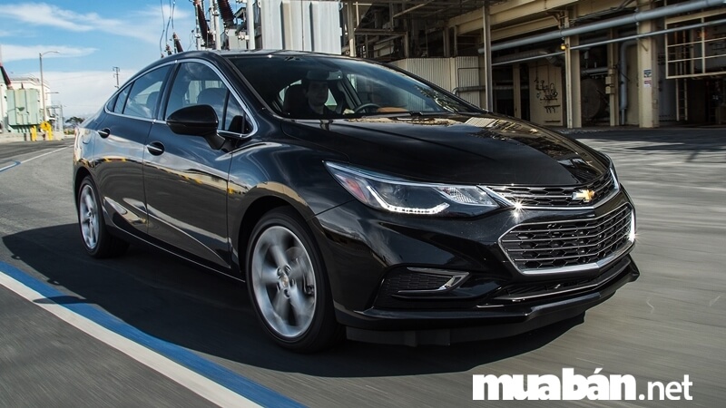 Xe Chevrolet Cruze 2017 sở hữu vẻ ngoài lịch lãm, sang trọng đậm chất Mỹ