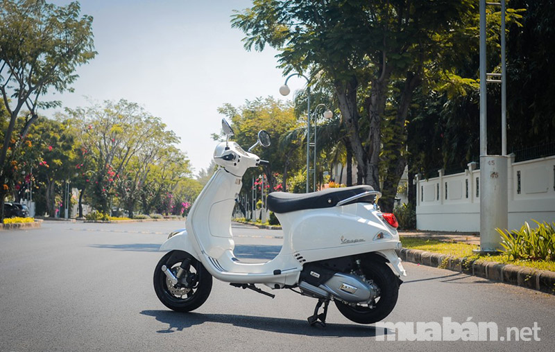“Zoom” Cận Cảnh Xe Máy Vespa Lx 2017 Mới Nhất Tại Việt Nam 2 Vespa Lx 2017 Zing 22 Of 22