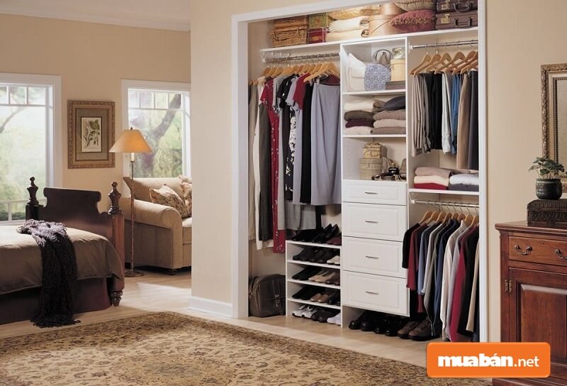 Tủ quần áo là đồ dùng trong nhà giúp đựng hết quần áo để phòng ngủ gọn gàng hơn.