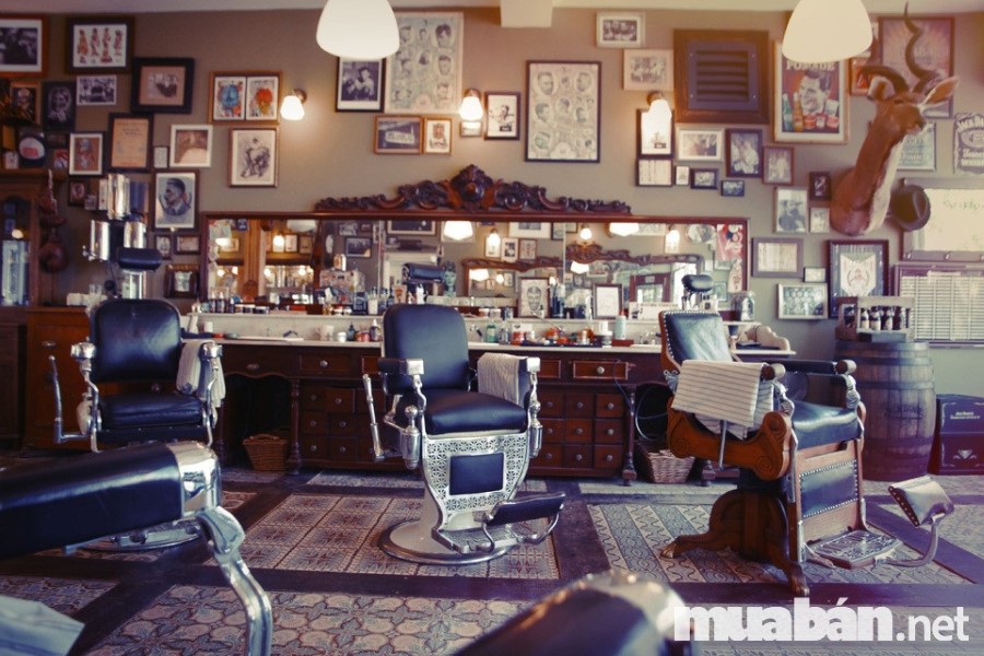 Tiệm Salon Với Phong Cách Cổ Điển Các Đường Nét, Cách Trang Trí Được Thiết Kế Rất Tỉ Mỉ