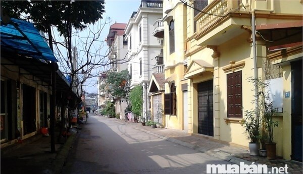 Dưới 2 Tỷ, Mua Nhà Quận 3 Và Những Điều Cần Phải Biết! 2 Những Căn Nhà Nằm Trong Hẻm Thường Có Giá Rẻ Hơn Ngoài Mặt Đường Rất Nhiều Lại Còn Yên Tĩnh