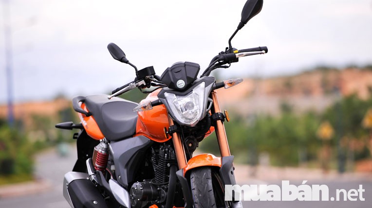 Benelli Có Cụm Đèn Pha Được Thiết Kế Với Kích Thước Lớn Cụm Đèn Pha Có Kích Thước Lớn