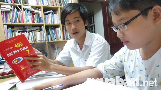 Gia sư cho học sinh tiểu học, THCS Việc làm gia sư không bao giờ ngừng hot dành cho sinh viên vì tính chất công việc khá nhẹ nhàng mà lương lại ưu đãi