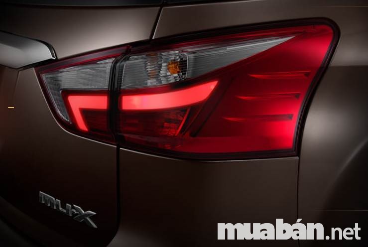 Đèn hậu xe Isuzu MU-X