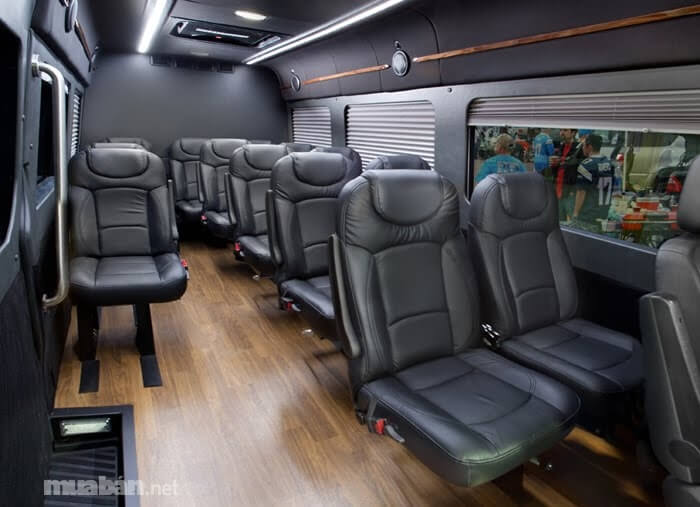 Đánh Giá “Mini Bus” Mercedes Benz Sprinter 2017 16 Chỗ - Đối Thủ Đáng Gờm Của Ford Transit 3 Ghế Ngồi Trong Xe Rộng Rãi Và Thoải Mái