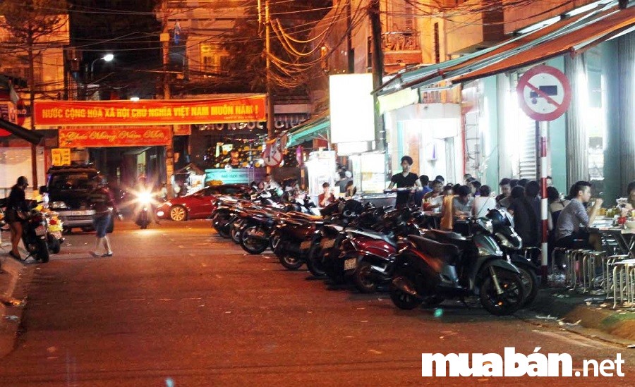 5 Lưu Ý Giúp Bạn Thuê Mặt Bằng Mở Quán Ăn Tại Tp. Hồ Chí Minh 3 Lựa Chọn Mặt Bằng Có Không Gian Để Xe Sẽ Giúp Khách Thoải Mái Hơn Mỗi Lần Đến Với Quán Ăn Của Bạn