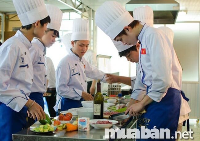 Những Yếu Tố Cần Có Của Nhân Viên Phụ Bếp Nhà Hàng 5 5 3