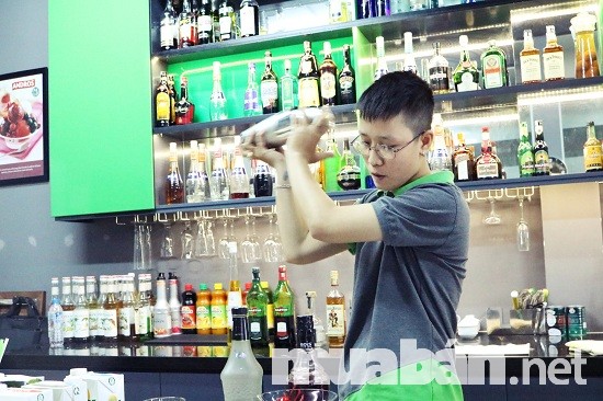 Những Điều Kiện Cần Để Trở Thành Một Bartender Chuyên Nghiệp 5 B2