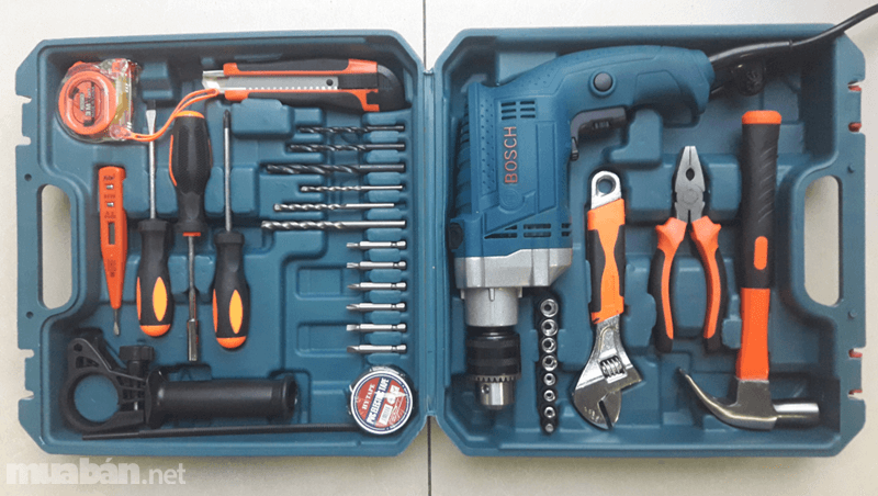 Hầu hết mỗi máy khoan đều có hộp phụ kiện đi kèm