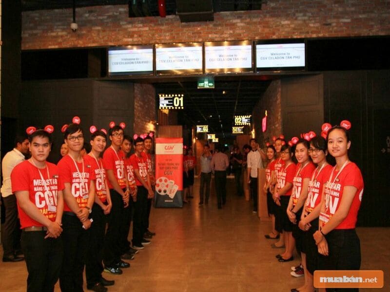Cẩn Thận Với Chiêu Trò Lừa Đảo Tuyển Dụng Nhân Viên Soát Vé Rạp Phim Lương Cao 6 Bạn Nên Xem Xét Kỹ Lưỡng Thông Tin Việc Làm