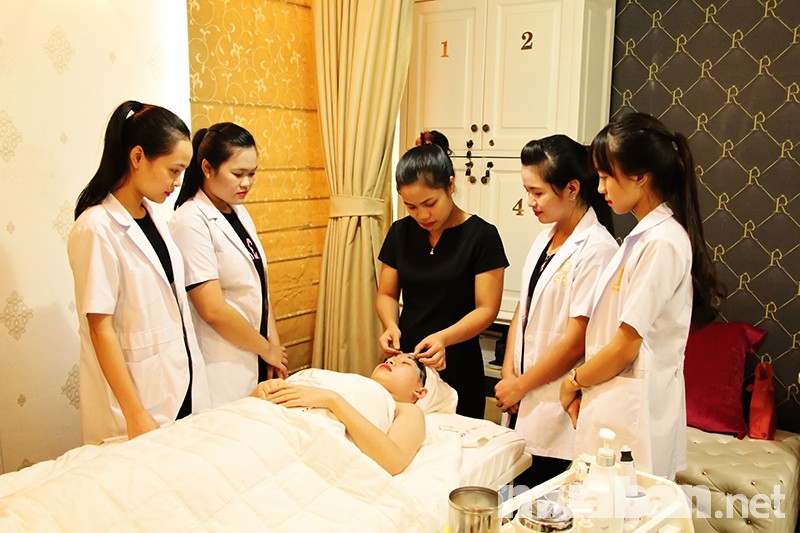 5 Tiêu Chí Tuyển Dụng Nhân Viên Spa Tại Tphcm Mà Bạn Không Thể Bỏ Qua 3 Nhân Viên Spa Cần Có Kỹ Năng Cứng
