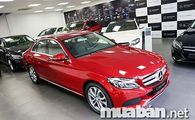 Giá Xe Mercedes C200 Trên Thị Trường Là Bao Nhiêu? 2 Xe Mercedes C200