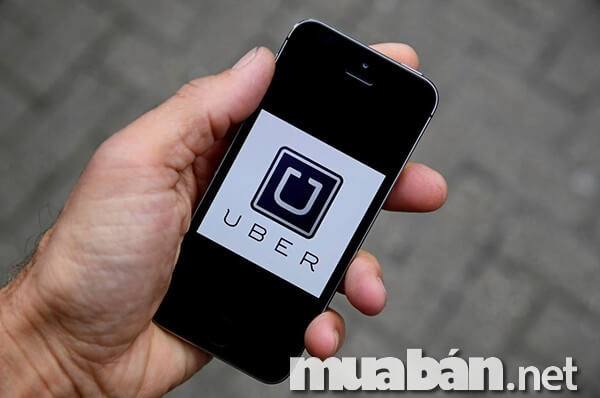 Uber chuyển nhượng thị trường cho Grab