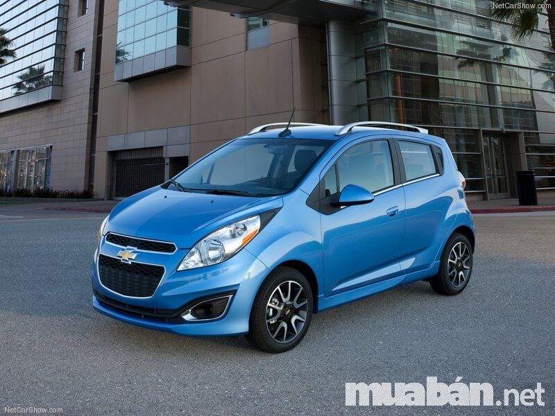 Top 4 Dòng Xe Hàng Đầu Của Chevrolet Và Bảng Giá! 2 Spark Luôn Được Biết Đến Với Vẻ Ngoài Trẻ Trung, Năng Động