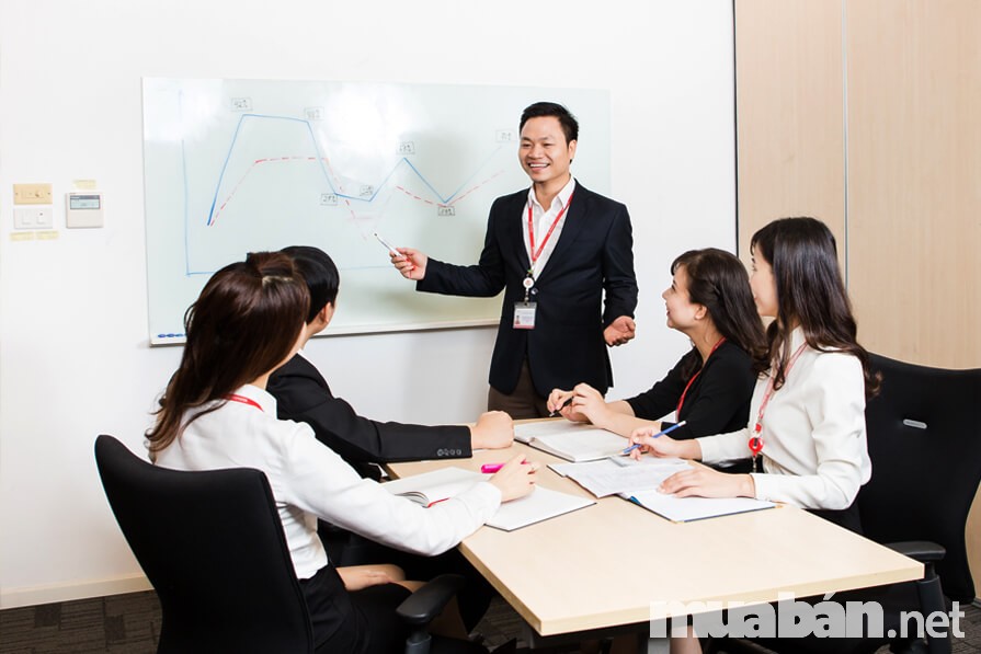 5 Tiêu Chí Của Môi Trường Lý Tưởng Làm Việc Giúp Bạn Thăng Tiến Ở Tuổi 25-30 2 Các Bạn Trẻ Cần Quan Tâm Đến Việc Theo Các Vị Sếp Tốt Khi Chọn Các Môi Trường Làm Việc