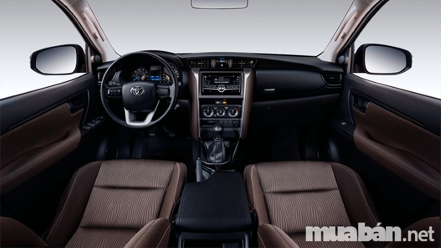 Điểm Nổi Bật Tạo Nên Sức Hút Khó Cưỡng Của Dòng Xe Ô Tô Fortuner Huyền Thoại 4 Nội Thất Của Fortuner Được Tích Hợp Nhiều Công Nghệ Hiện Đại Và Sang Trọng
