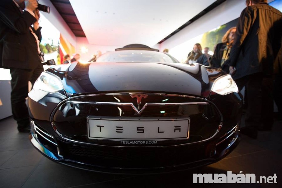 Tiết Kiệm Nhiên Liệu Bằng Xe Ô Tô Tesla Model S 2016. Tại Sao Không? 3 Xe Ô Tô Tesla