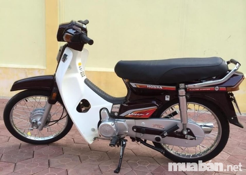Những Mẫu Xe Máy Honda Huyền Thoại Đã Đồng Hành Người Việt Qua Thời Gian 2 Dream Ii Chính Là Thương Hiệu Được Ưa Chuộng Qua Nhiều Thời Gian