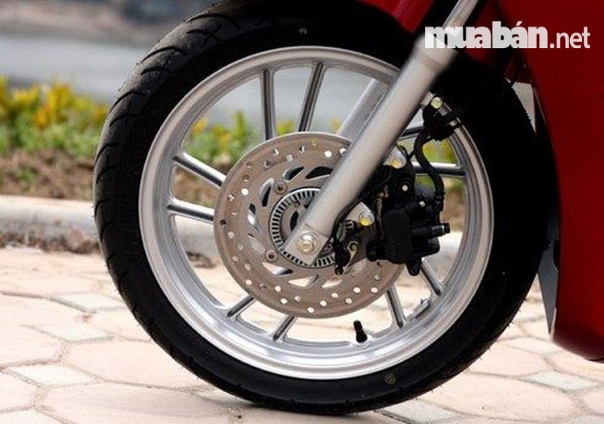 Xe máy bị hao xăng
