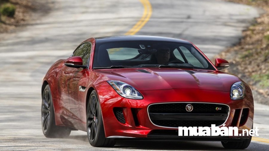 Top 10 Mẫu Xe Ô Tô Sang Chảnh Nhất Thế Giới 2 Jaguar F-Type Không Chỉ Có Thiết Kế Nội Rất Tiện Nghi Mà Còn Có Ngoại Thất Rất Sang Chảnh.