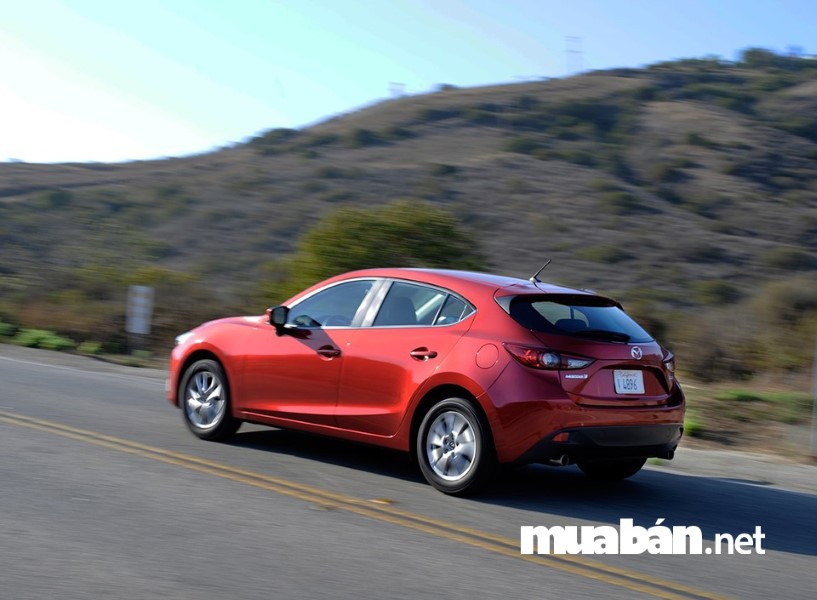 Người Mới Tập Lái Nên Chọn Dòng Xe Ô Tô Nào? 4 Mazda 3 Có Thiết Kế Trẻ Trung, Hiện Đại, Tiết Kiệm Nhiên Liệu.