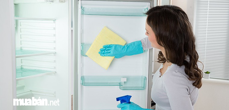 Việc vệ sinh tủ lạnh cần làm thường xuyên
