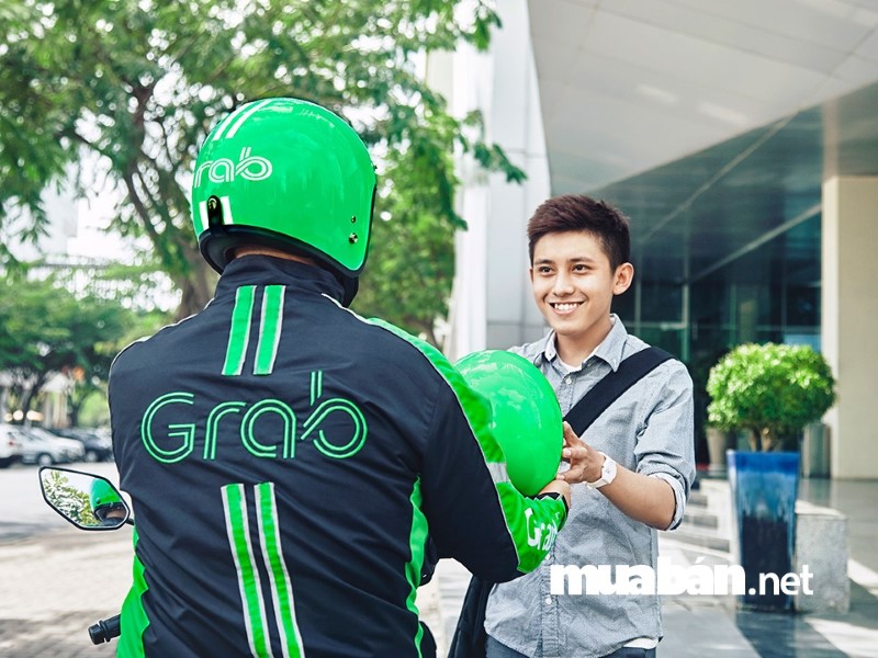 Sự chuyên nghiệp cao khi lái xe cho các tổ chức uy tín.