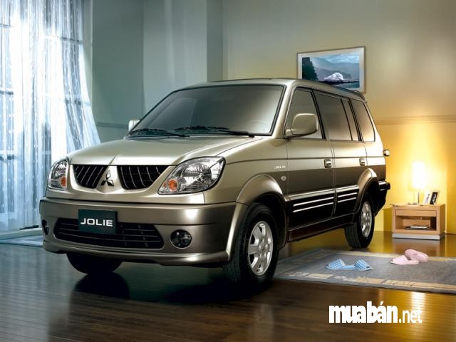 Mitsubishi Jolie 2005