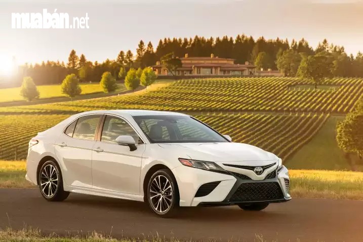 Toyota Camry 2018