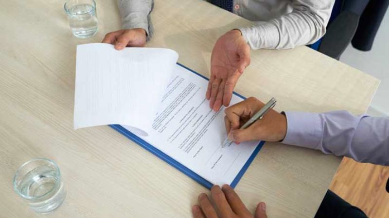 4 chiêu lừa đảo cho thuê phòng giá rẻ phổ biến cần cảnh giác Đọc kỹ hợp đồng đặt cọc và hợp đồng thuê