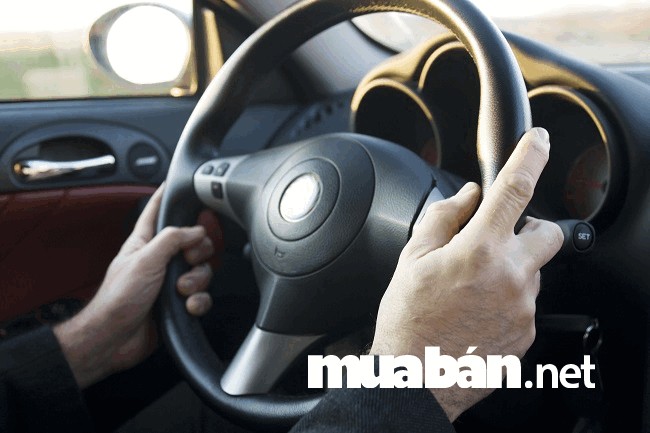5 Kinh Nghiệm Cần Lưu Ý Khi Thuê Xe Tự Lái 5 Bạn Nên Yêu Cầu Được Chạy Thử Để Cảm Nhận Xe Trước Khi Thuê