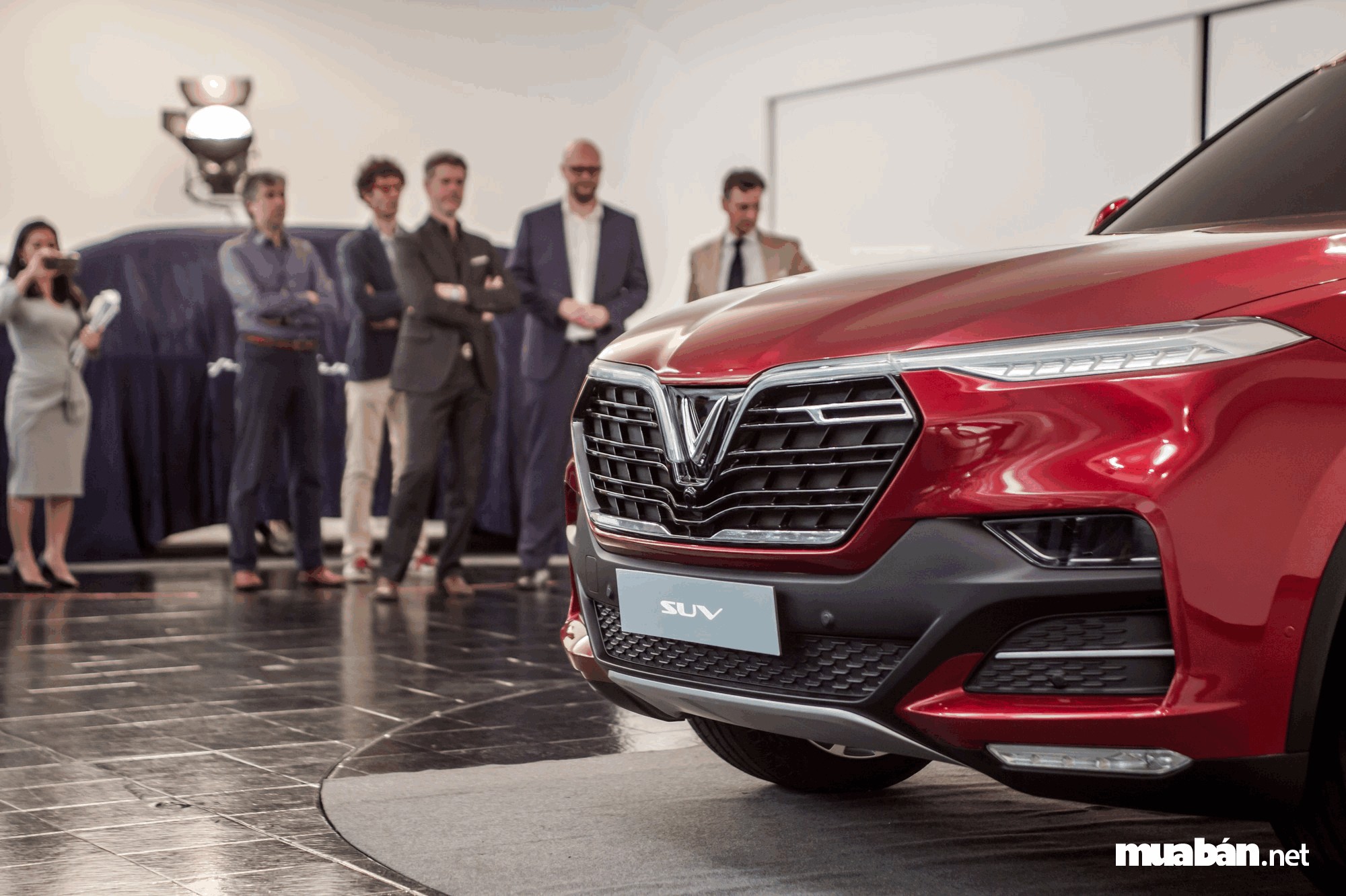 Vinfast trong buổi ra mắt mang tính tầm cỡ Quốc tế tại Paris Motor Show