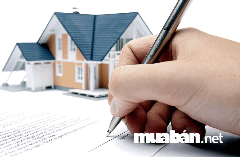 Bạn có thể nhờ dịch vụ nhà đất hỗ trợ trong quá trình sang tên sổ đỏ