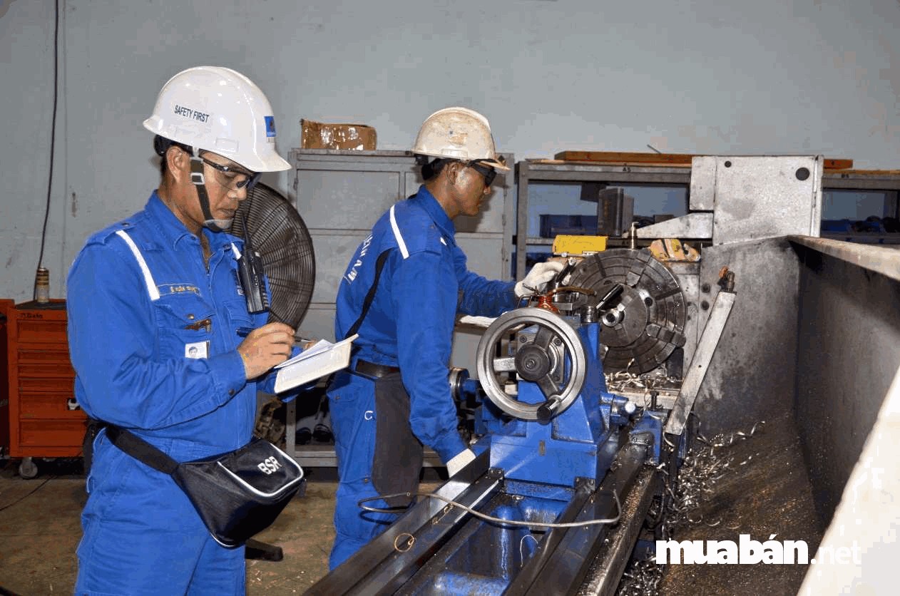 Kỹ Sư Cơ Khí – Những Điều Bạn Chưa Biết! 6 Kỹ Sư Cơ Khí Phải Được Trang Bị Tốt Nhất Về Kiến Thức Lẫn Kỹ Năng, Đam Mê, Chính Xác, Cẩn Thận Và Phải Có Tuy Duy Phân Tích Nhạy Bén…