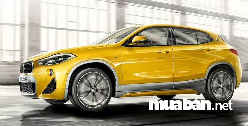 BMW X2 có kích thước chiều dài x rộng x cao tương ứng là 4360 x 1821 x 1526 (mm).