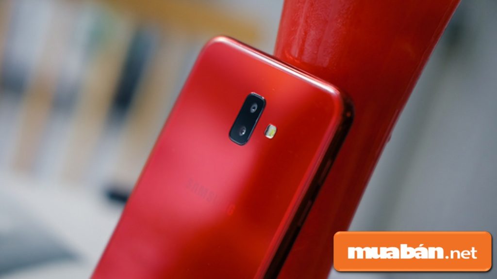 5 Chiếc Điện Thoại Samsung Dưới 5 Triệu Ngon – Bổ - Rẻ 3 Galaxy J6+ Có Camera Kép Với Nhiều Tính Năng Giúp Bạn Có Những Hình Ảnh Sắc Nét.