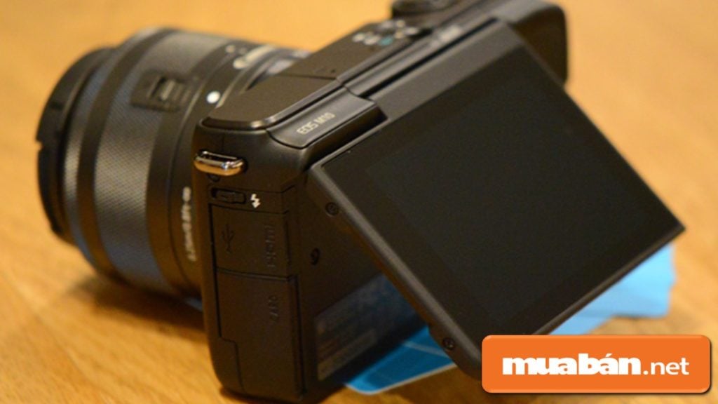 Làm Sao Để Chọn Mua Máy Ảnh Canon Tốt Nhất? 8 Máy Được Trang Bị Thêm Ống Kính Rời, Với Độ Dài Tiêu Cự 15 – 45Mm.
