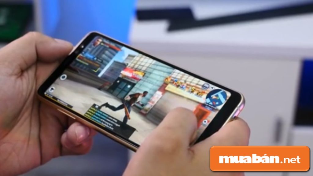 Nên Hay Không Nên Mua Điện Thoại Samsung A8? 5 Galaxy A8 Được Trang Bị Vi Xử Lý 8 Nhân Exynos 7885 Và Ram 4Gb, Bộ Nhớ Trong 32Gb, Tha Hồ Cho Bạn Sử Dụng.