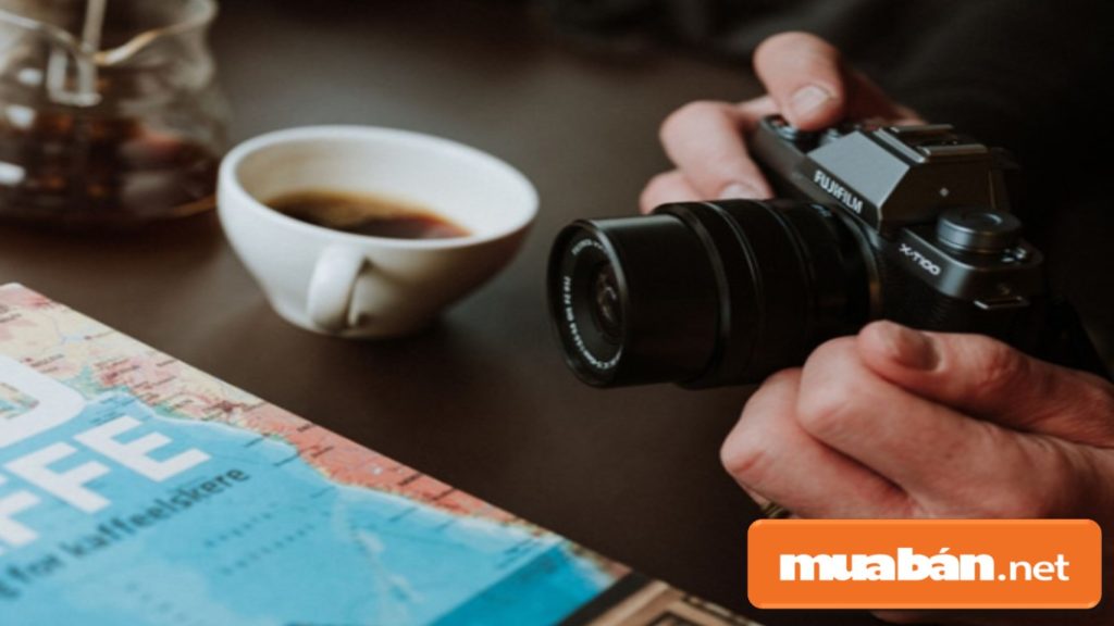Máy Ảnh Fujifilm X-T100 Có Những Tính Năng Gì Nổi Bật? 5 Máy Ảnh Fujifilm X-T100 Với Cảm Biến Cmos 24.2Mp Aps-C, Cùng Khả Năng Lấy Nét Tự Động Và Nhanh.
