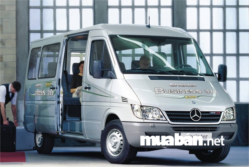 Điểm mạnh của Mercedes Sprinter chính là cấu hình thân xe cực kỳ linh hoạt.