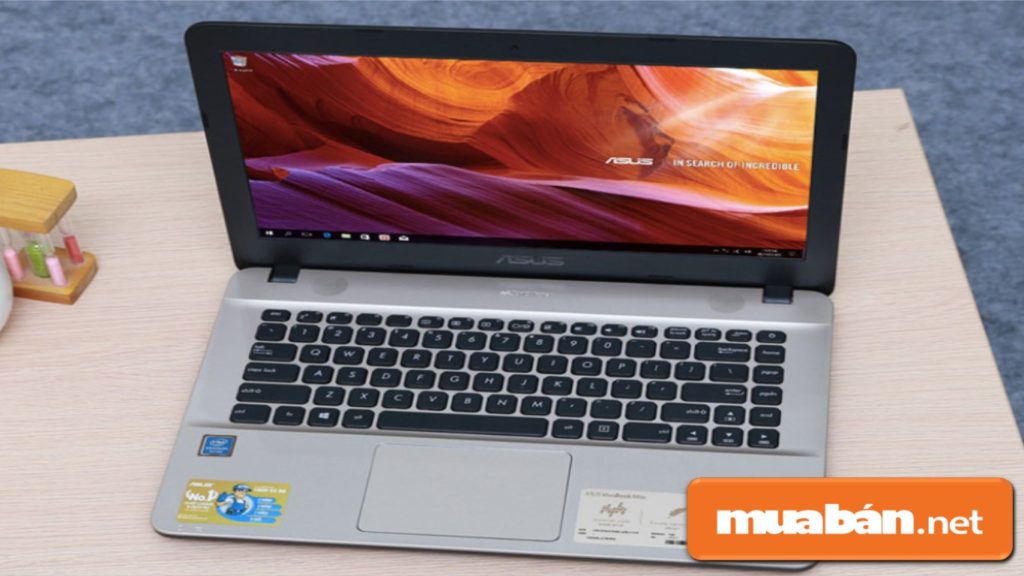 Màn hình Asus X441MAN có kích thước 14 inch với màn hình chống chói chất lượng.