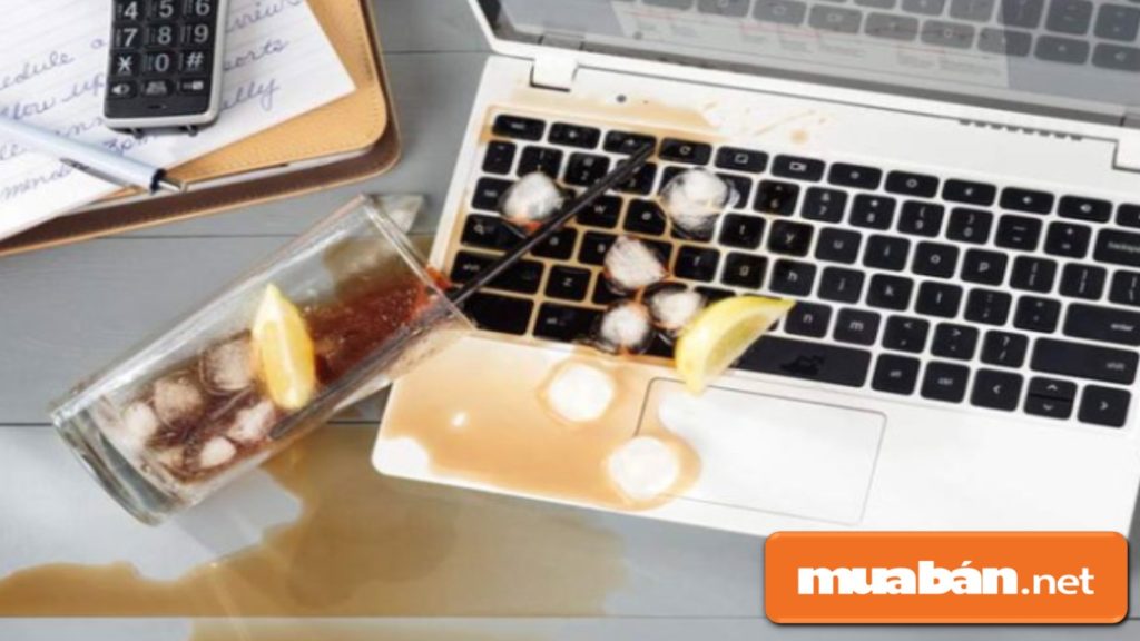 Hướng Dẫn Bạn 5 Cách Tự Khắc Phục Bàn Phím Laptop Bị Liệt 4 Nước Hoặc Đồ Uống Đổ Xuống Bàn Phím Laptop Cũng Gây Liệt Phím.
