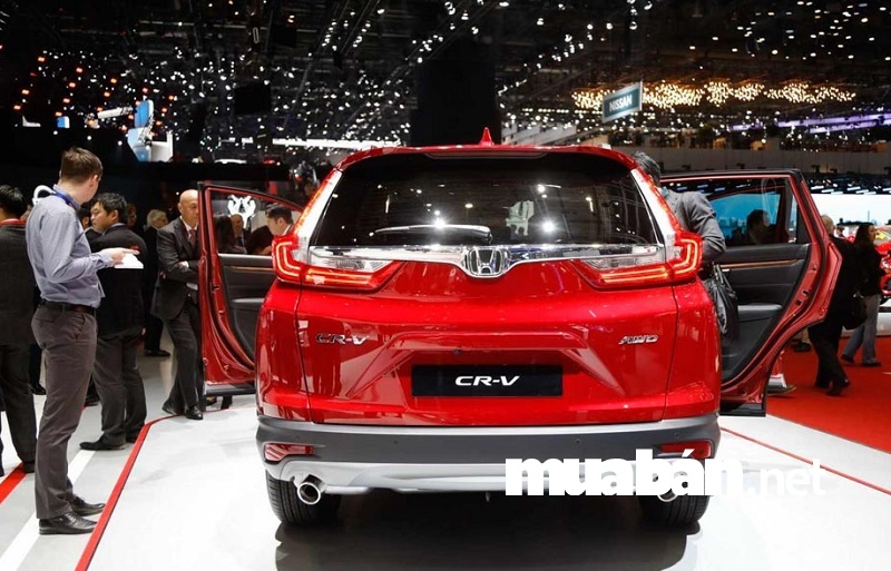 Honda CR-V 2018 sở hữu động cơ tăng áp 1.5L DOHC VTEC Turbo 1.5L với hệ thống phun nhiên liệu trực tiếp PGM-FI tiết kiệm nhiên liệu.