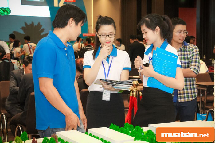 Bán bất động sản