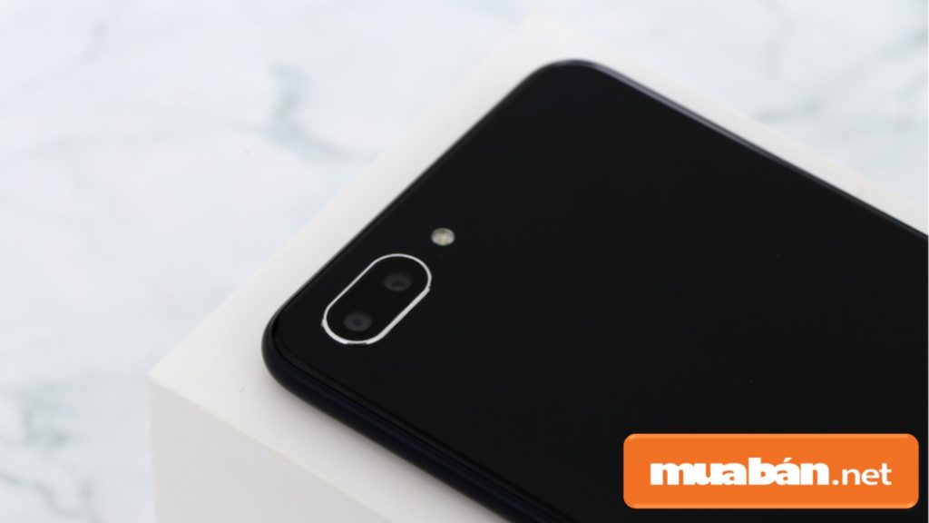 Top 5 Điện Thoại Giá Rẻ Pin Trâu Cho Tết Năm Nay! 6 Camera Kép 13Mp + 2Mp Hỗ Trợ Xóa Phông Khá Ổn Trong Phân Khúc Này.