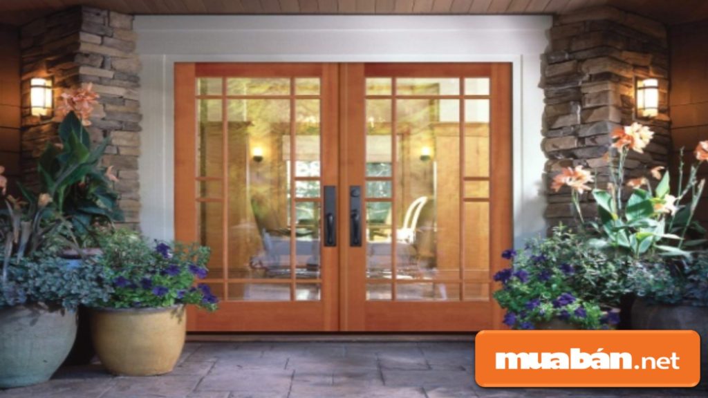 Bạn nên giữ sạch sẽ, thoáng mát và trang trí cửa chính để đón năng lượng tích cực trong Năm Mới!