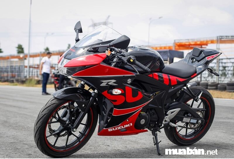 Xe mô tô giá dưới 100 triệu - Suzuki GSX R150 2019