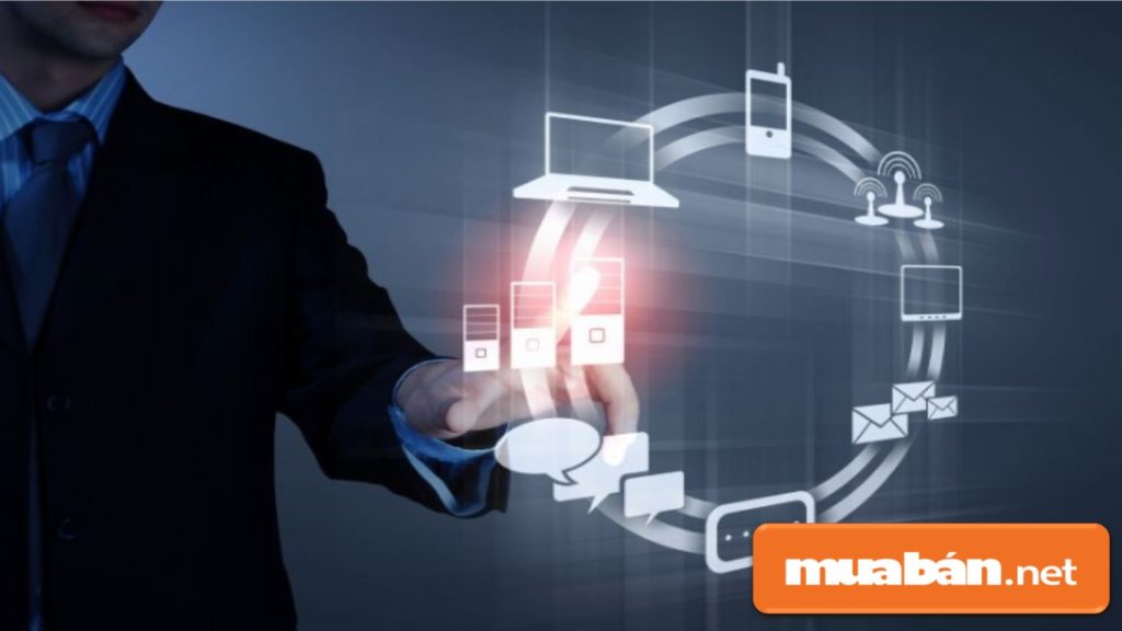 Công nghệ thông tin là sử dụng máy tính và các phần mềm để chuyển đổi, lưu trữ, xử lý, truyền, bảo vệ, thu thập thông tin.