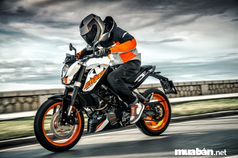 KTM Duke 200