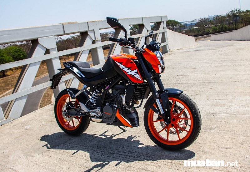 KTM Duke 200
